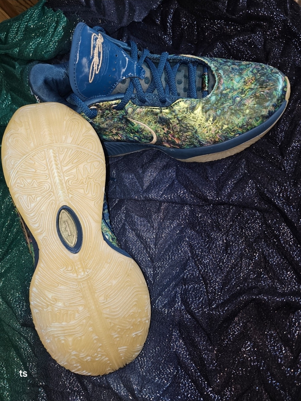 Nike LeBron 21 'Albolone' Athletic Sneakers